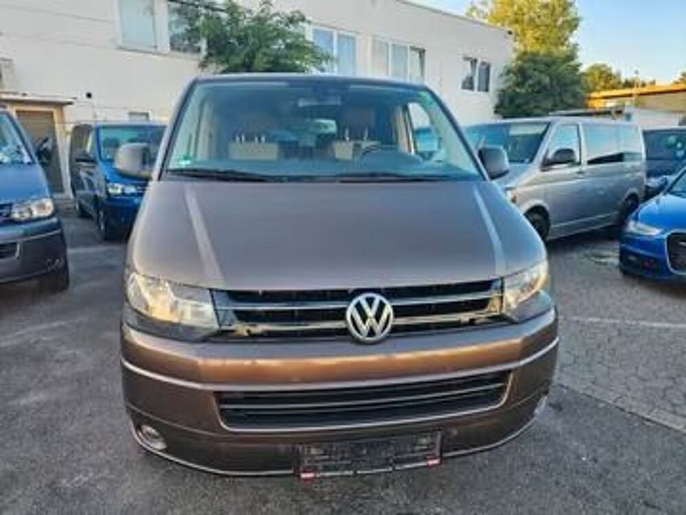 MULTIVAN 2.0 TDI 114 FAP BlueMotion Confortline Court (7 CV) 2011 occasion 69001 Lyon