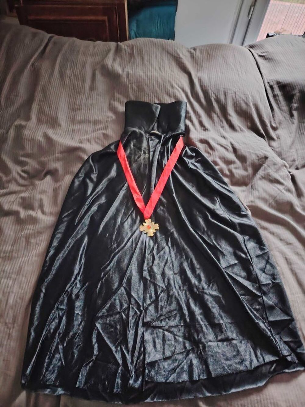 COSTUMES pour Carnaval. Vêtements enfants