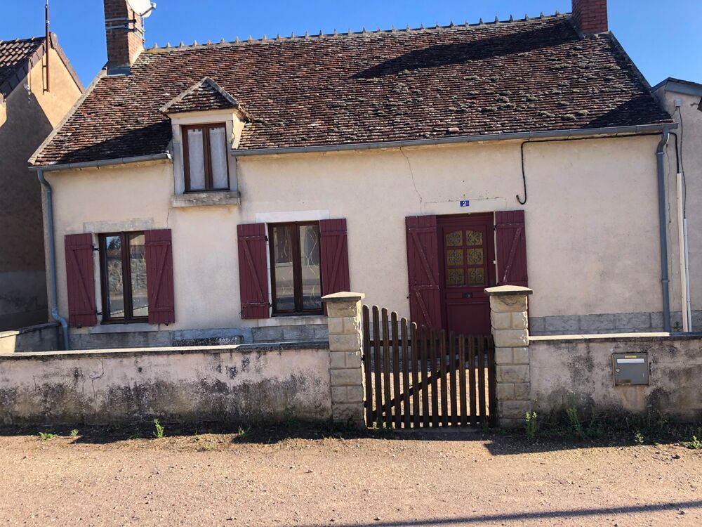 Maison 10 pièces 150 m² · à Ainay-le-Château · 150 m² · 90 000 €