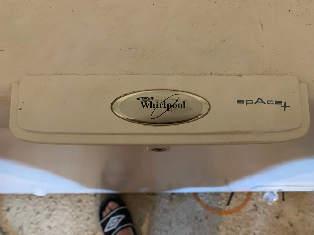 Cong&eacute;lateur coffre Whirlpool 390L A+ Electroménager