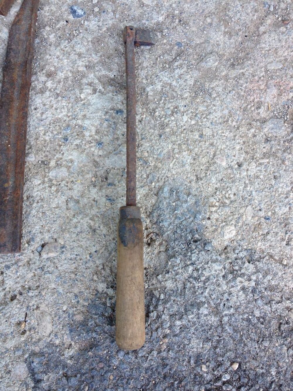 Lot de divers anciens outillages en fer Bricolage