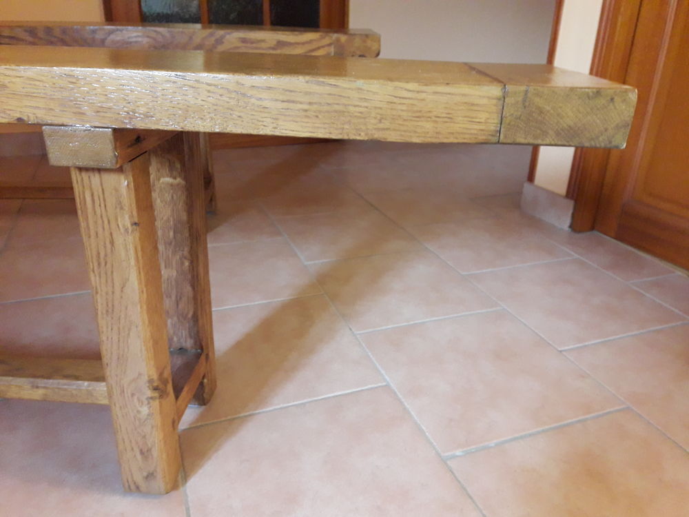 2 Superbes bancs de 2,20m lasur&eacute; en en ch&ecirc;ne clair 
200 € Meubles