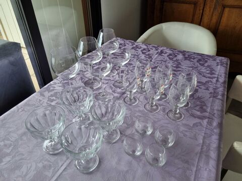 Lot de 20 verres et 4 coupes � dessert 9 Annecy-le-Vieux (74)