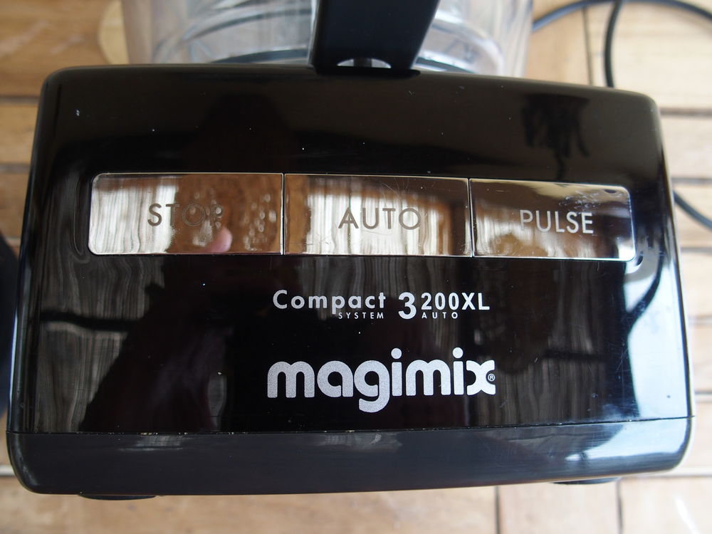 Robot multifonction Magimix Compact 3200 XL Electroménager