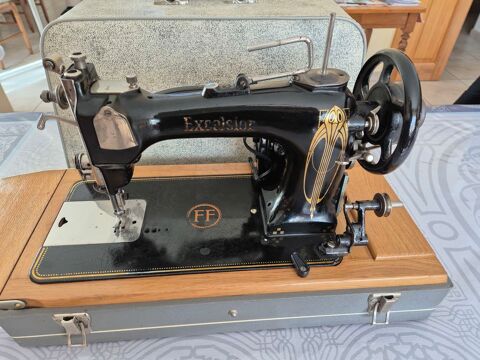 Machine � coudre EXCELSIOR 40 Nogentel (02)