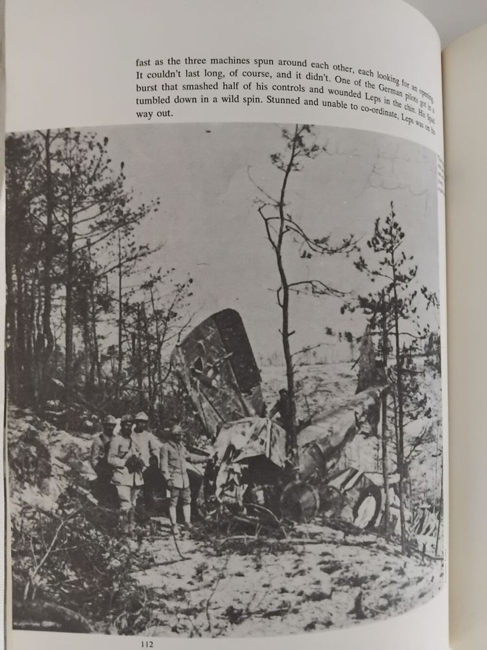 THE FIGHTERS - THE MEN AND MACHINES OF THE FIRST AIR WAR Livres et BD