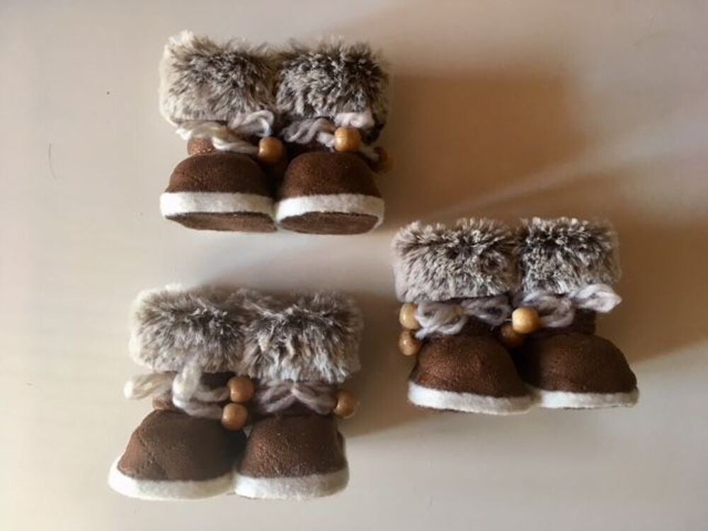 LOT DE 3 BOTTES FOURREES CHOCOLAT Décoration