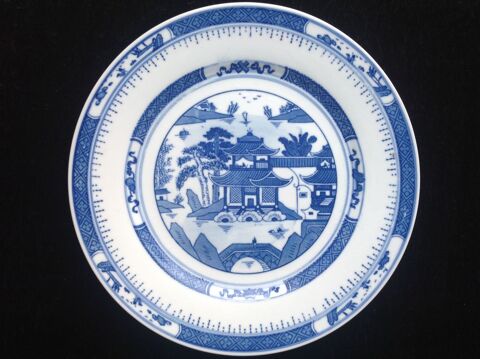 ASSIETTE EN CÉRAMIQUE DE CHINE MOTIF PAYSAGE 7 Trégunc (29)