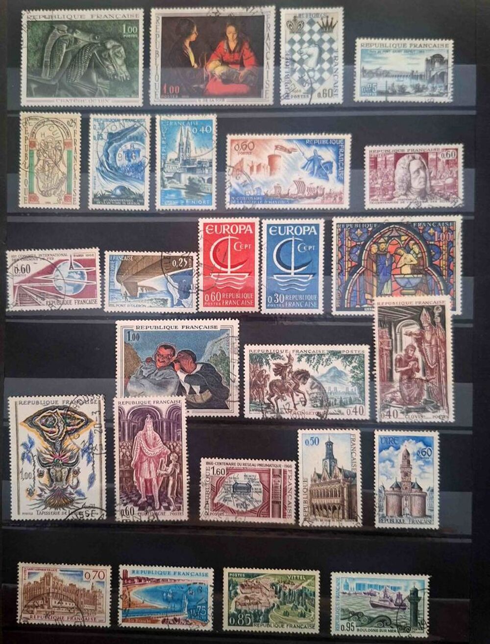 S&eacute;rie de timbres de collection de France D 