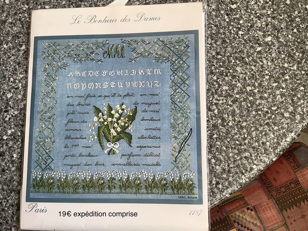 Pour les fondues de broderie aux points de croix
Décoration
