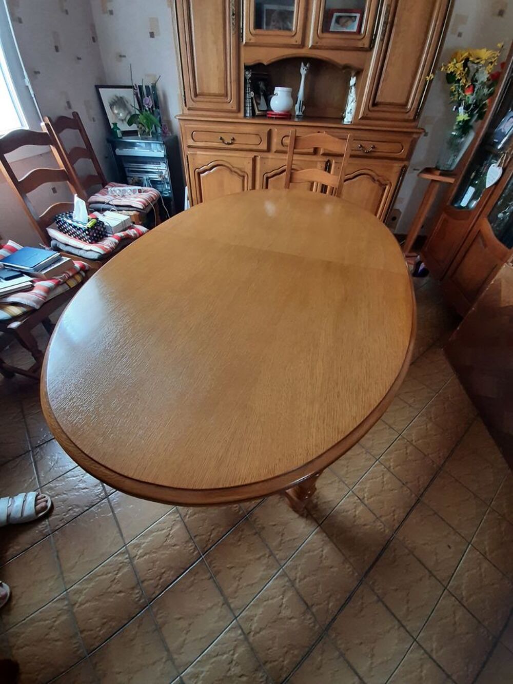 Table ovale salle &agrave; manger Meubles