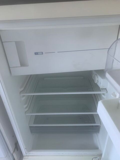 petit frigo 100 Cannes (06)