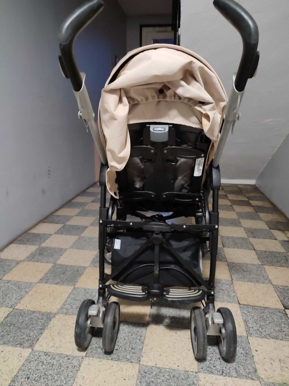 Poussette Landau Si&egrave;ge auto Pu�riculture