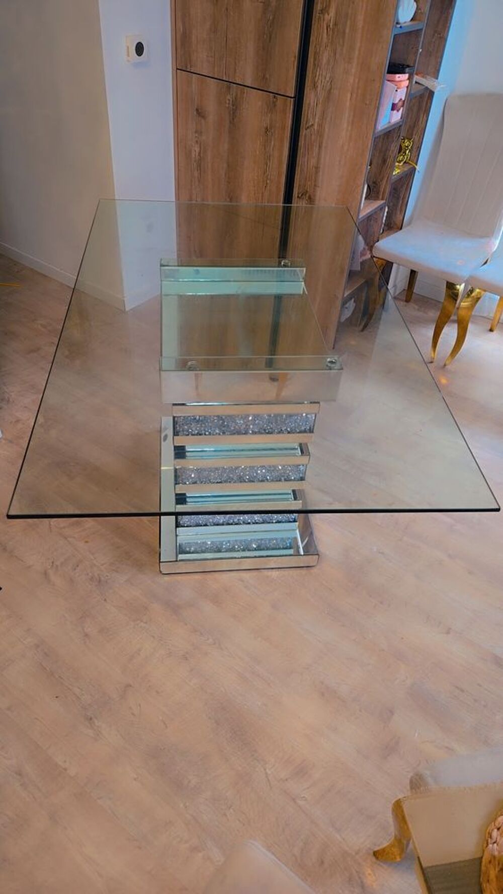 Magnifique table &agrave; manger 6 personnes Dimension: 150 x 90 cm Meubles