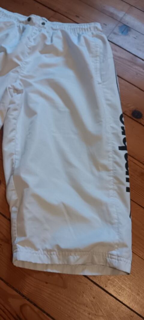 Lot t shirt homme et pantacourt homme 25 Tessy-sur-Vire (50)