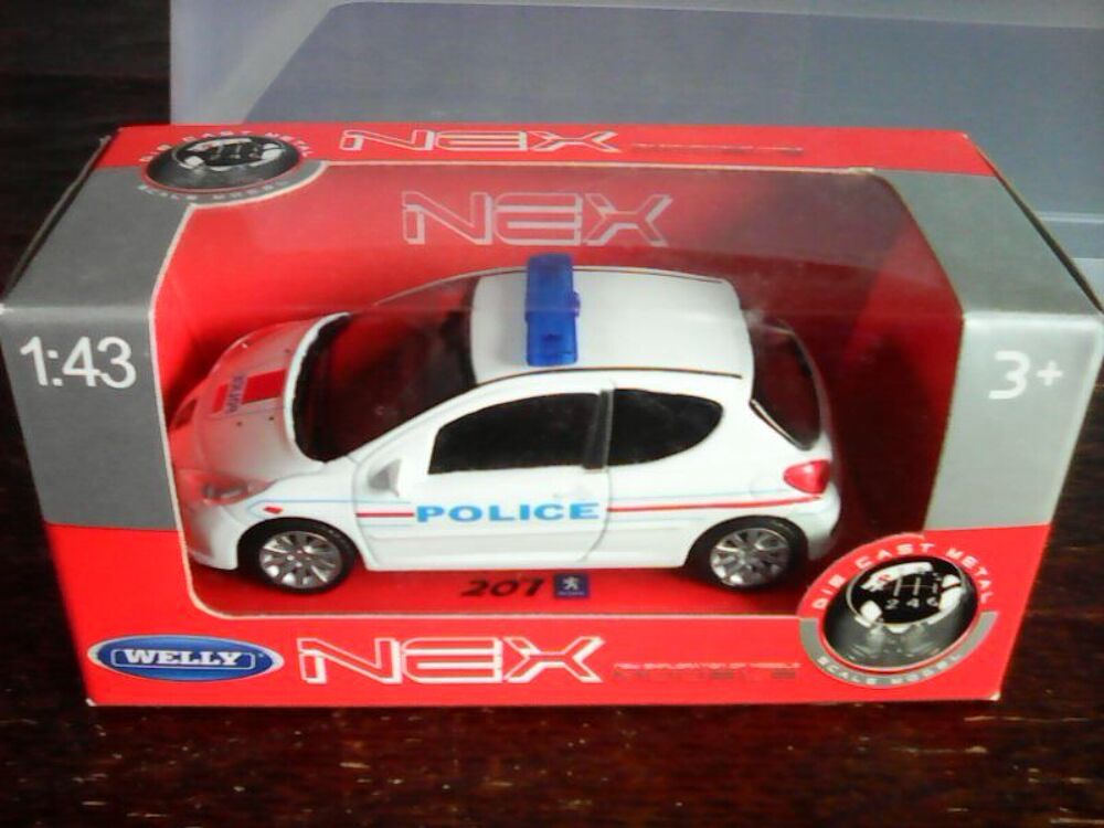 Voiture Peugeot 207 Police Welly Nex Mod&egrave;le r&eacute;duit 1/43 