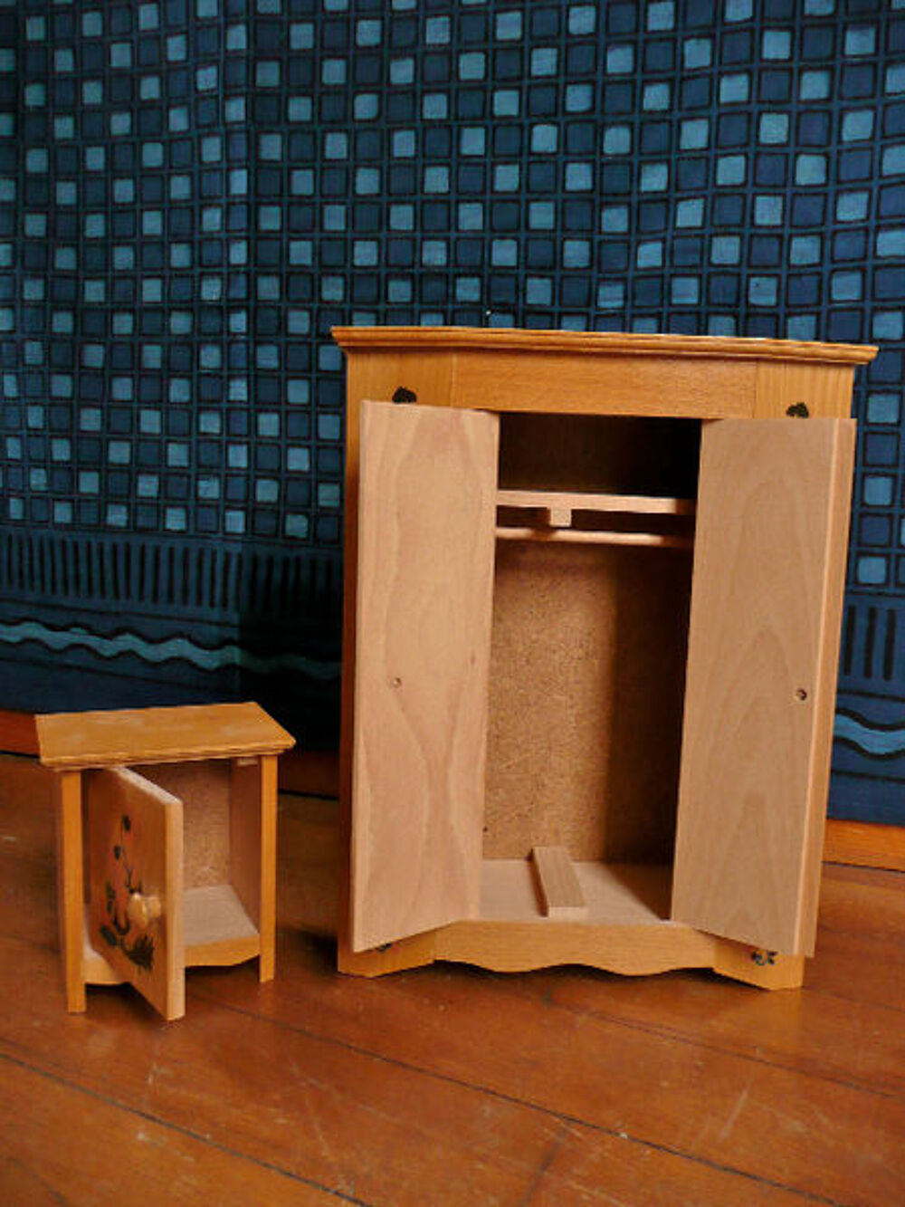 Armoire penderie poup&eacute;e Jeux / jouets