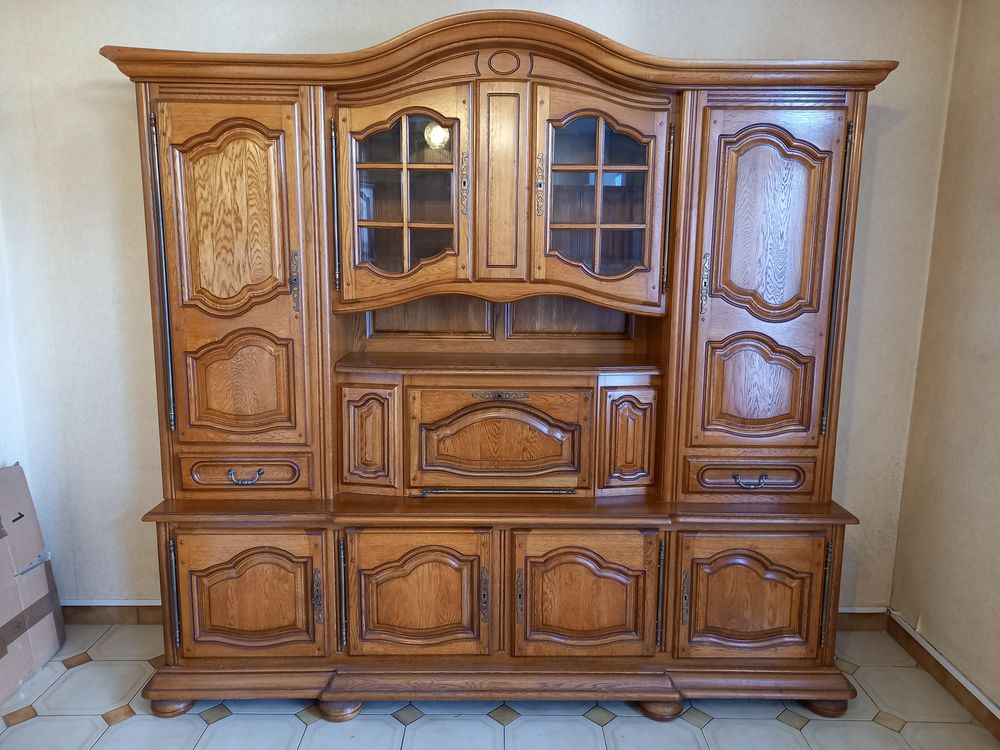 Salle &agrave; manger Vintage en bois massif de ch&ecirc;ne. Meubles