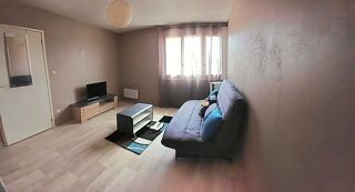 Appartement à louer 1 pièce 33 m²