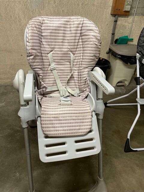 Chaise haute 35 Tournus (71)