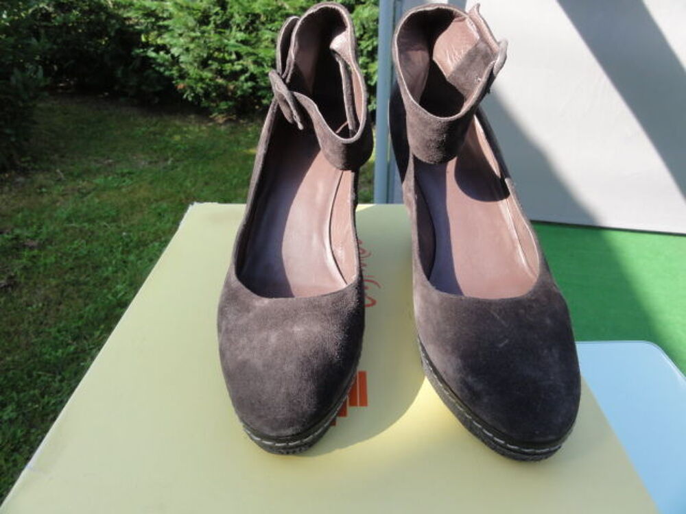 Chaussures CASTANER (achat 200 euros) P 39 comme neuve Chaussures