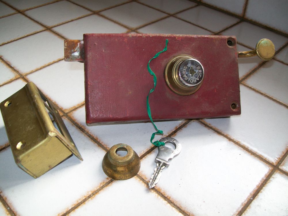 serrure Bricard Bricolage