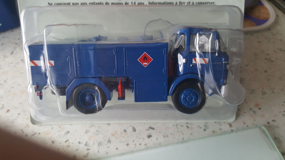 BERLIET GAK 5R AVITAILLEUR GENDARMERIE 1/43 NEUF
Jeux / jouets