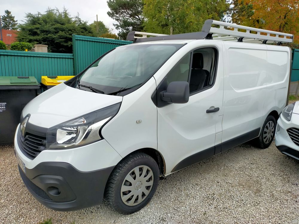 Trafic TRAFIC FGN L1H1 1000 KG DCI 120 E6 GRAND CONFORT 2018 occasion 10000 Troyes