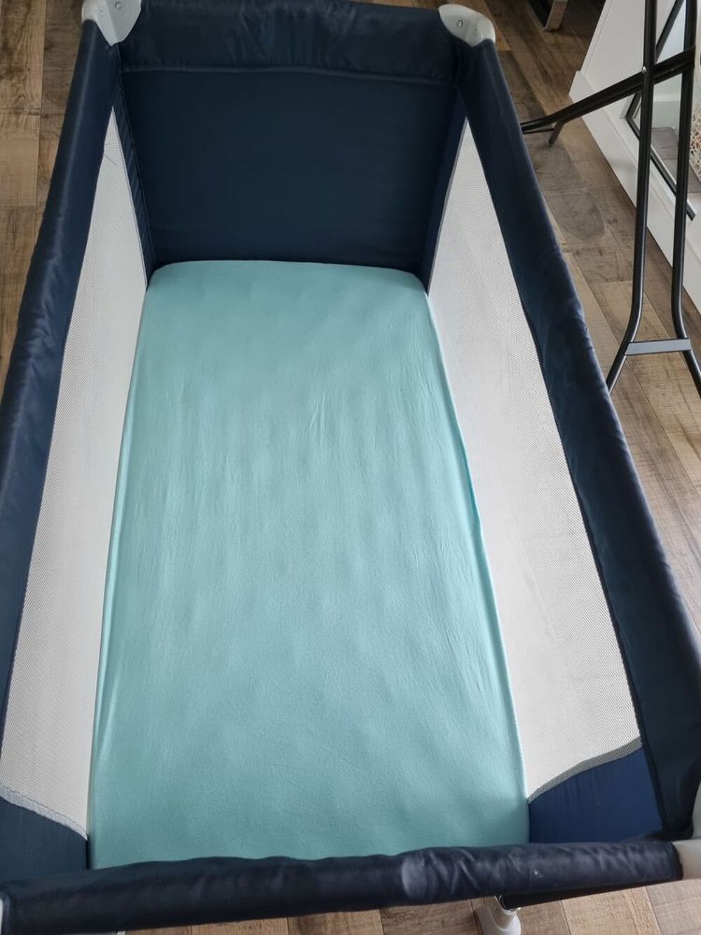 Lit b&eacute;b&eacute; pliable avec matela Puériculture