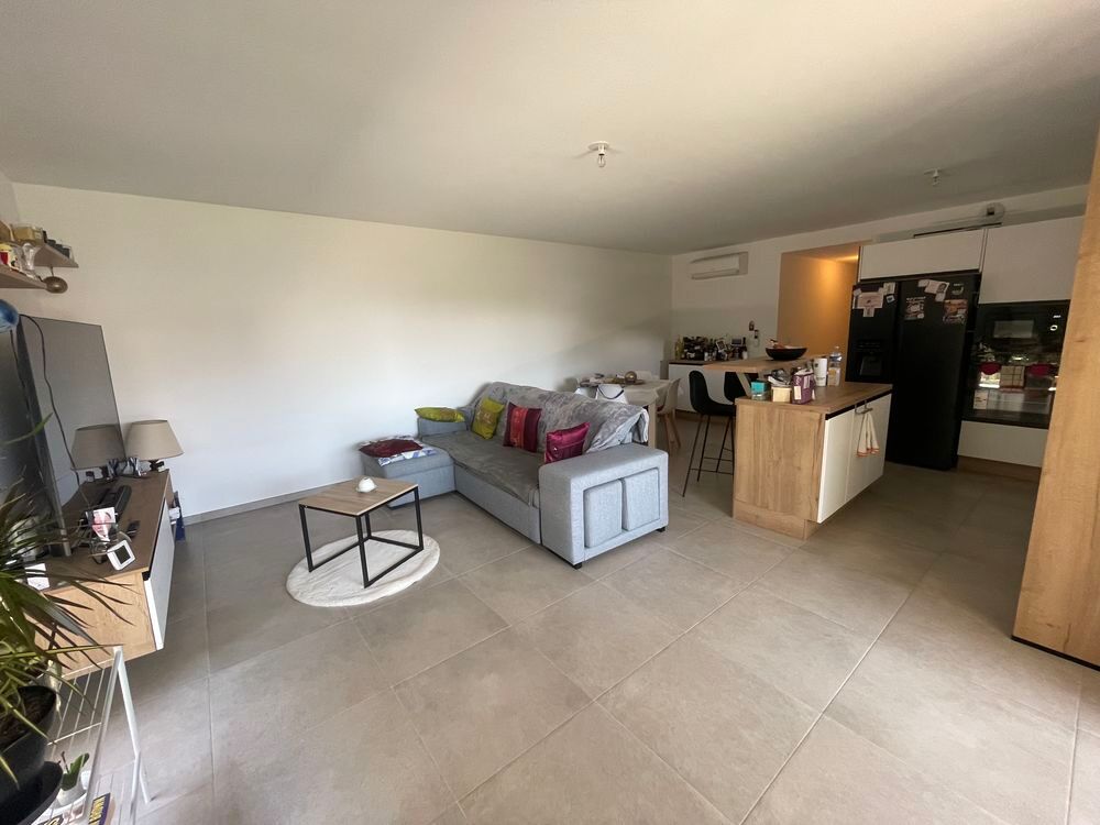 Vente Appartement De 2022 ce 3 pièces  terrasse et parking privé ST RAPHAËL Saint-raphaël