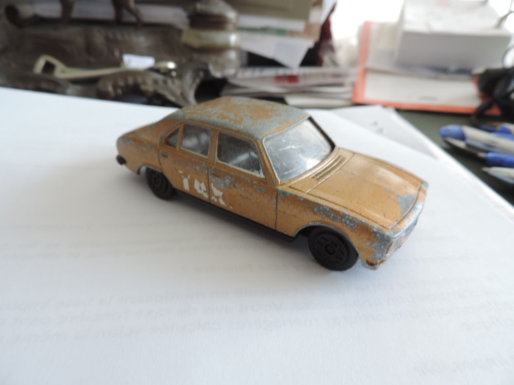 SOLIDO - PEUGEOT 504 - Echelle : 1/43 &egrave;me. 