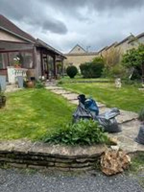   Service d'Aide à Domicile : Ménage, Jardin & Garde ?
