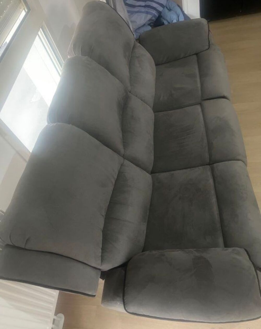 Fauteuil, trois places relaxe &agrave; saisir Meubles