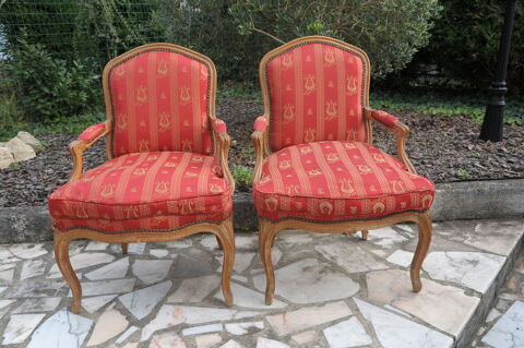 Une paire de fauteuils Louis XV 250 Boissy-Saint-Lger (94)
