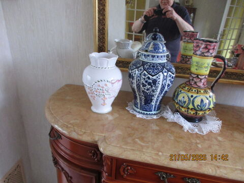 Vases et bonbonni�re Locon (62)