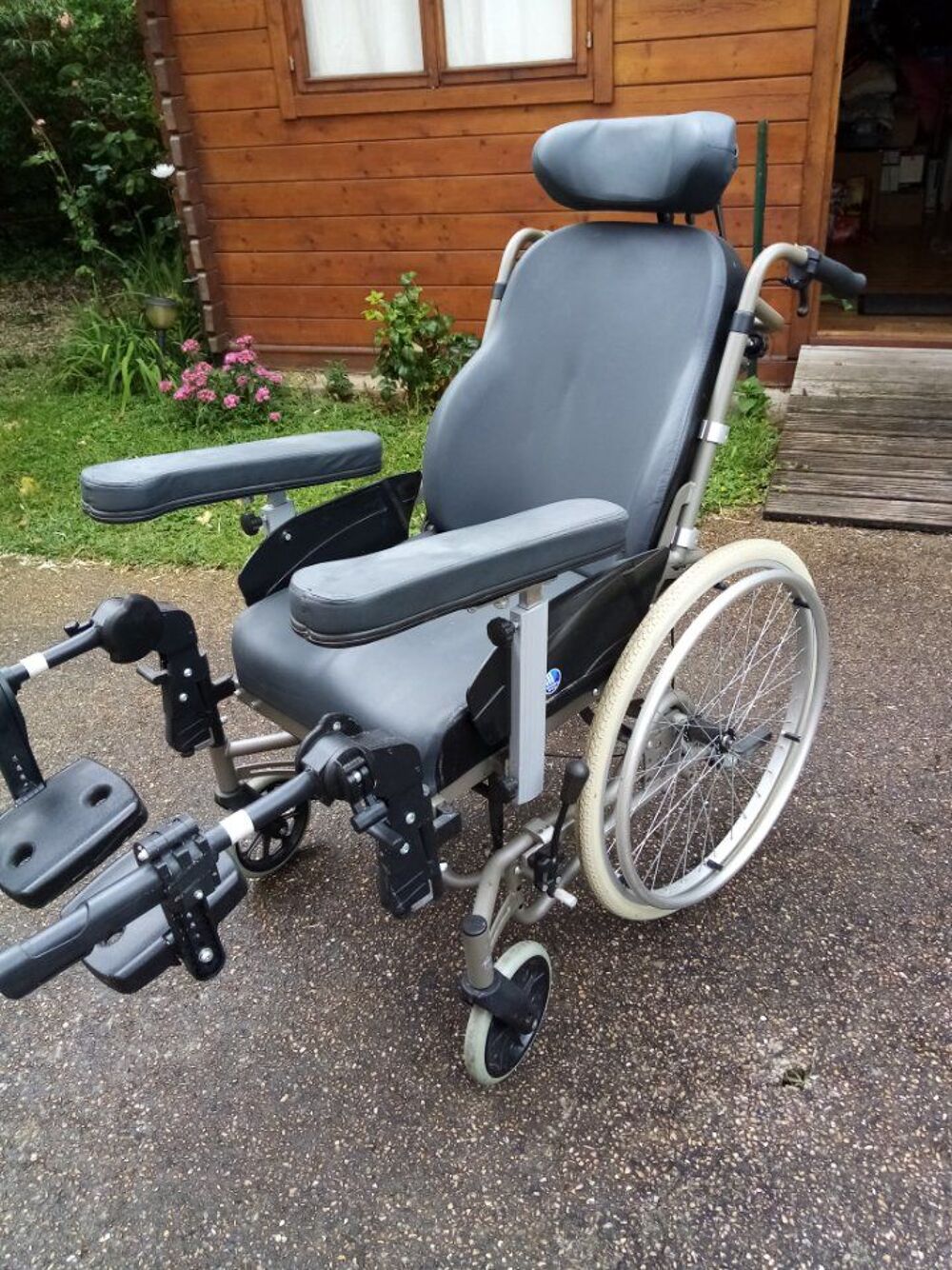 Fauteuil roulant de positionnement Meubles