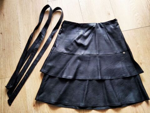 Jupe GUESS 36 Saint-Laurent-du-Var (06)