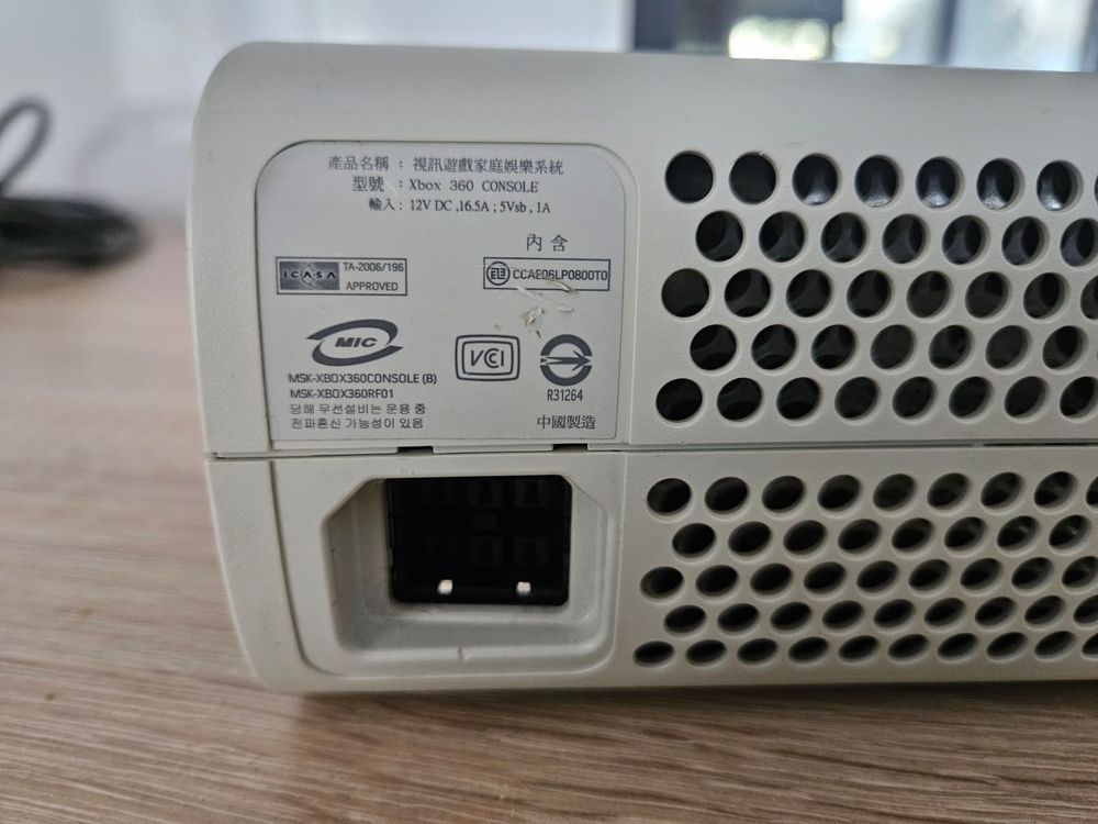 XBox360 Consoles et jeux vidéos