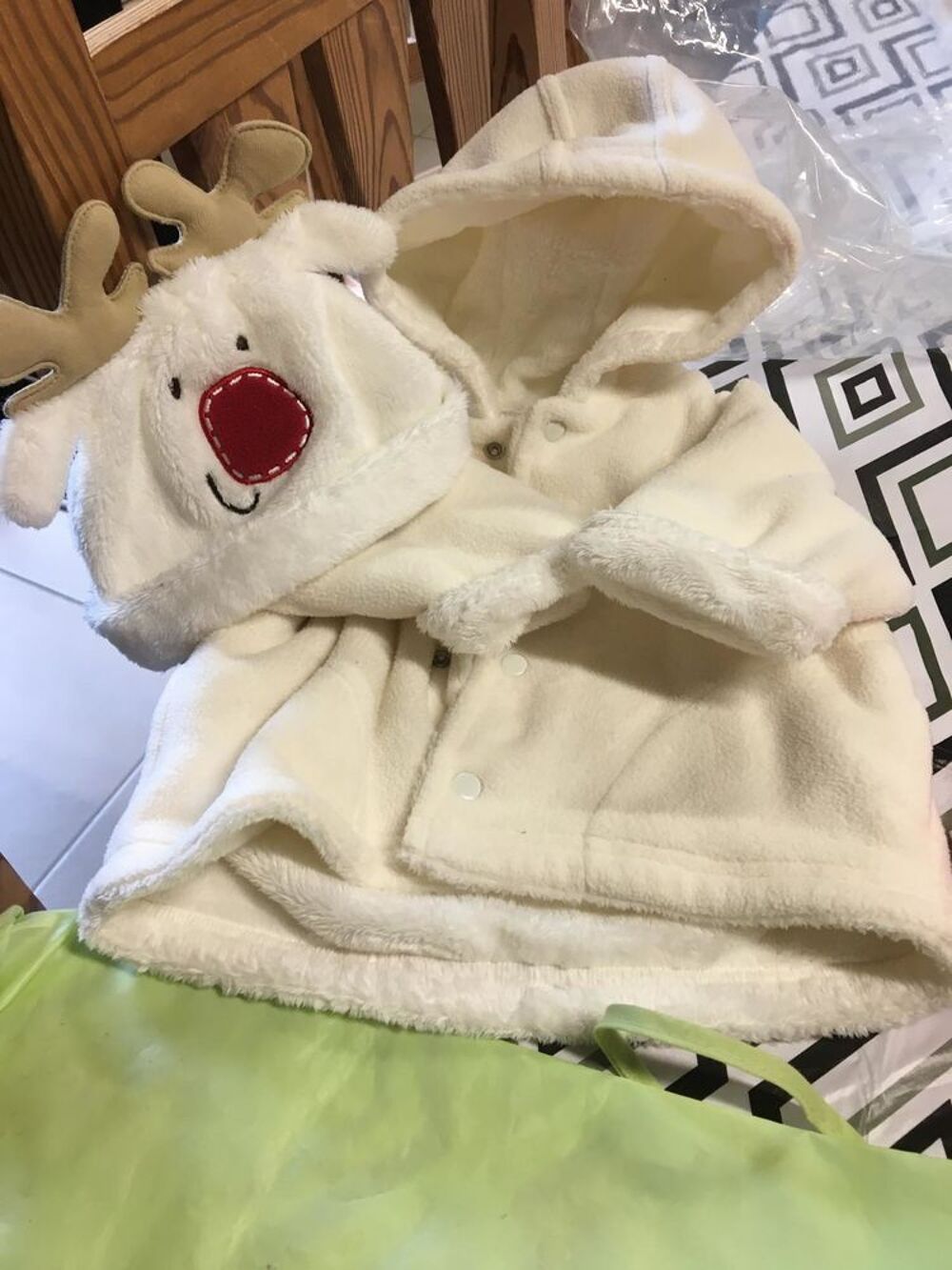 mentaux D'hiver pour b&eacute;b&eacute;. Vêtements enfants