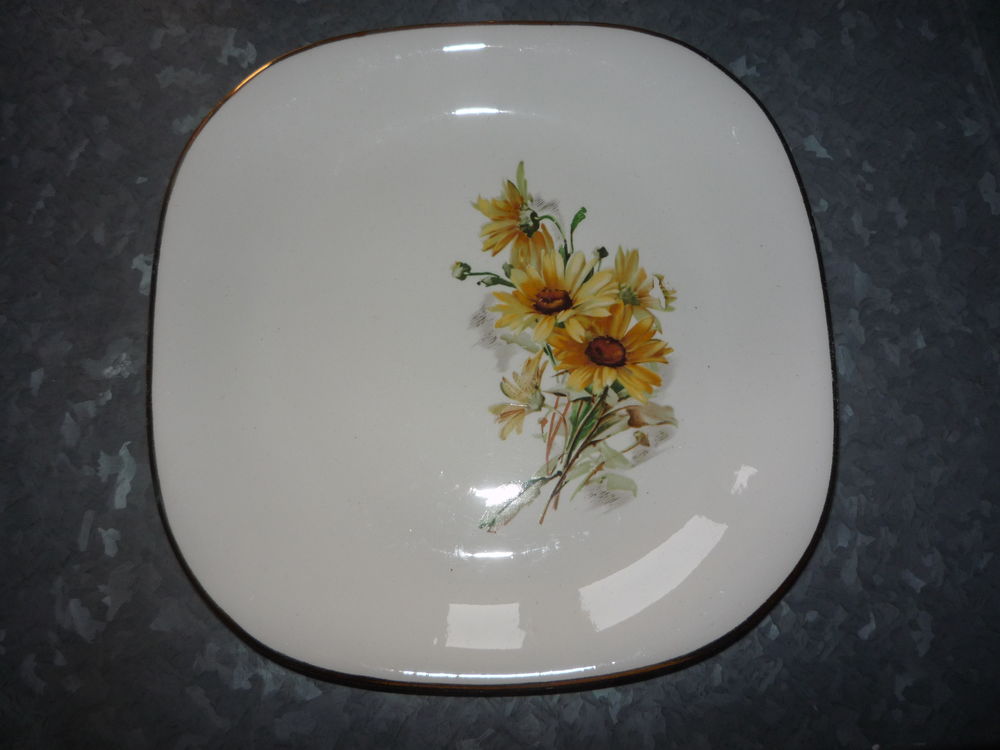 Service de table Gien France Fleurs jaunes marguerite Cuisine