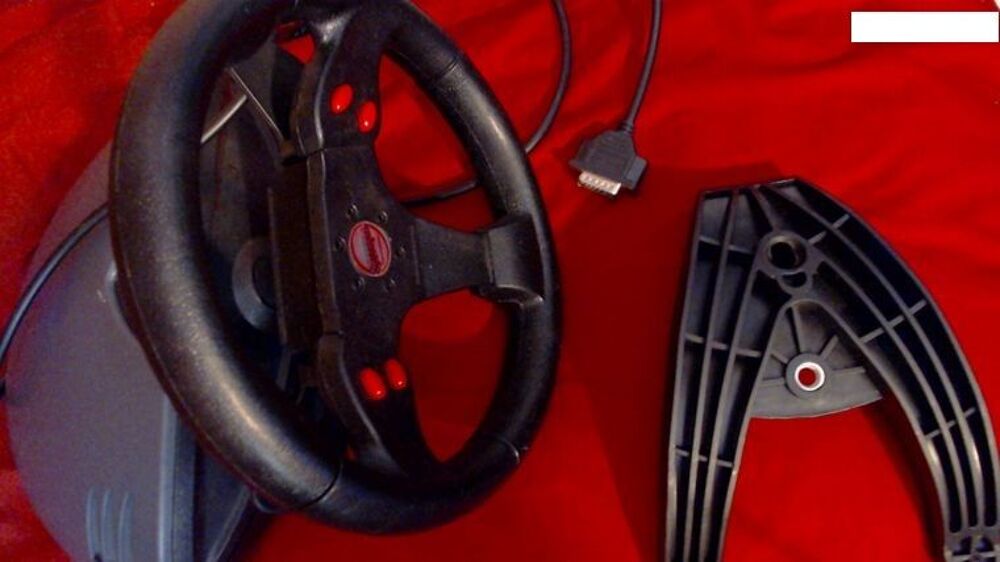 Volant jeux video pour pc Consoles et jeux vidéos