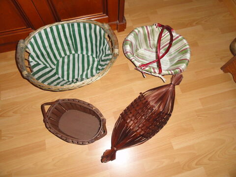 Corbeilles divers 16 Sabl�-sur-Sarthe (72)