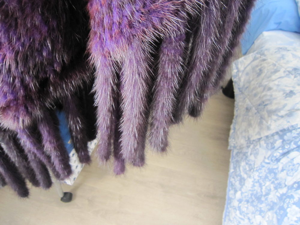 poncho fourrure vison tricot&eacute; Vêtements