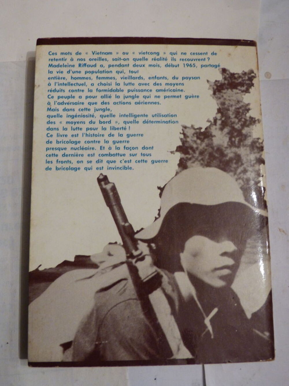 DANS LES MAQUIS VIETCONG par MADELEINE RIFFAUD Livres et BD