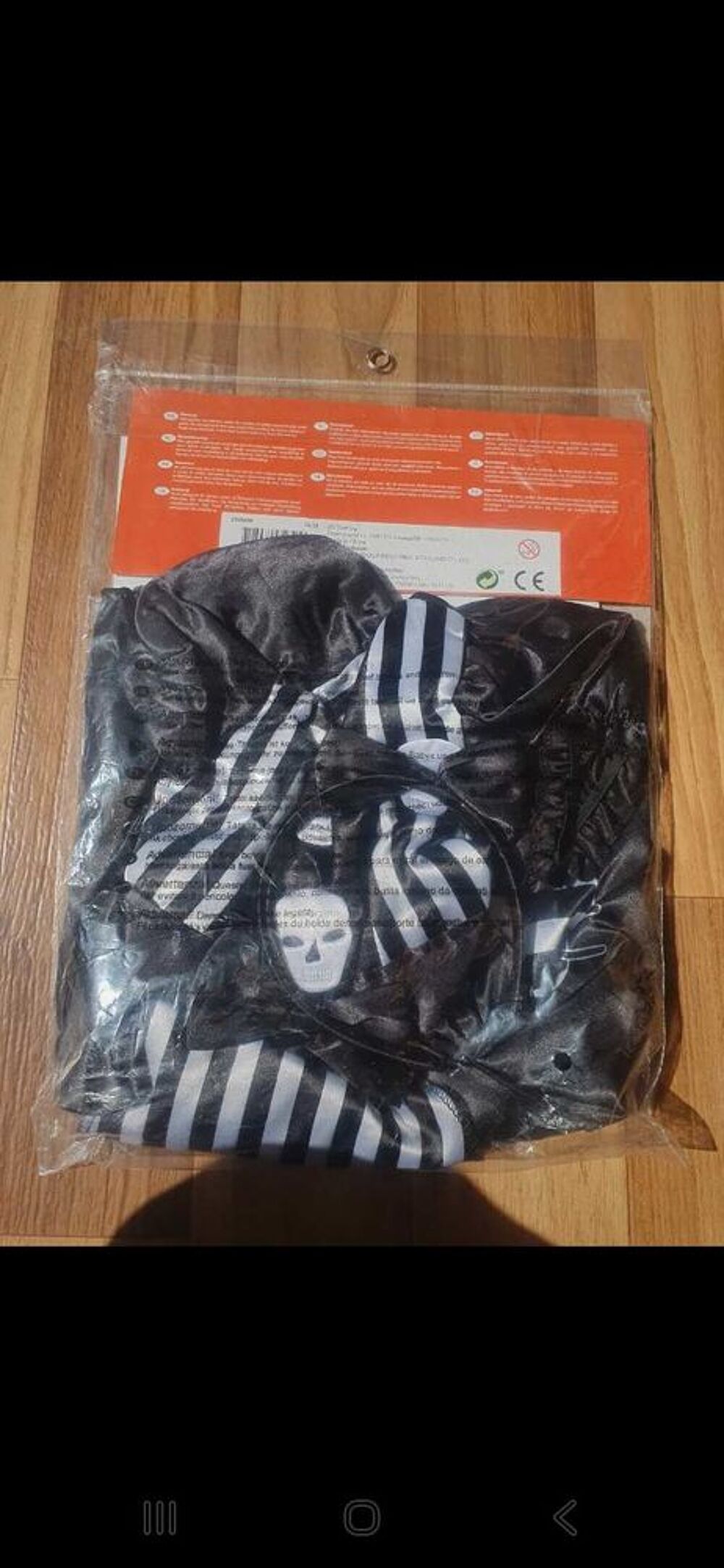 d&eacute;guisement halloween taille 4-6ans neuf Vêtements enfants