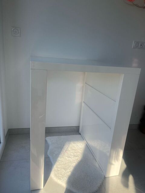 Table haute d'int�rieure (mange debout) en blanc laqu� neuf 75 Dole (39)