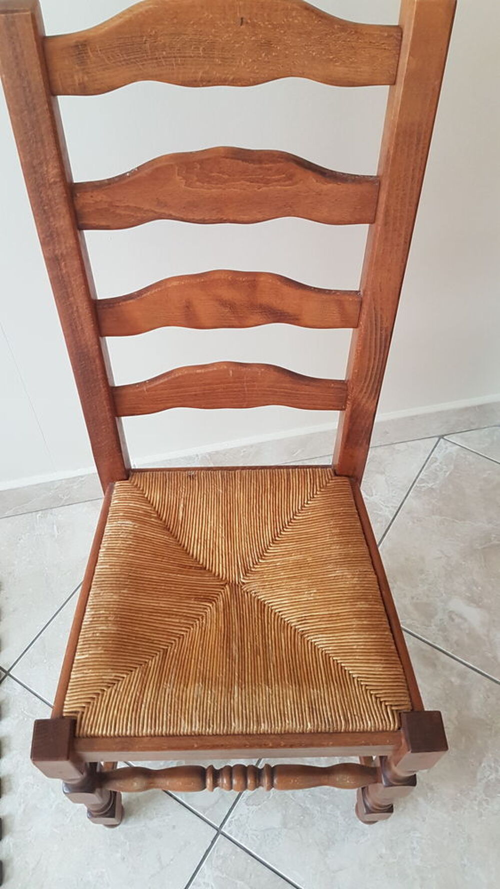 Chaises en h&ecirc;tre le lot de 6 chaises Meubles
