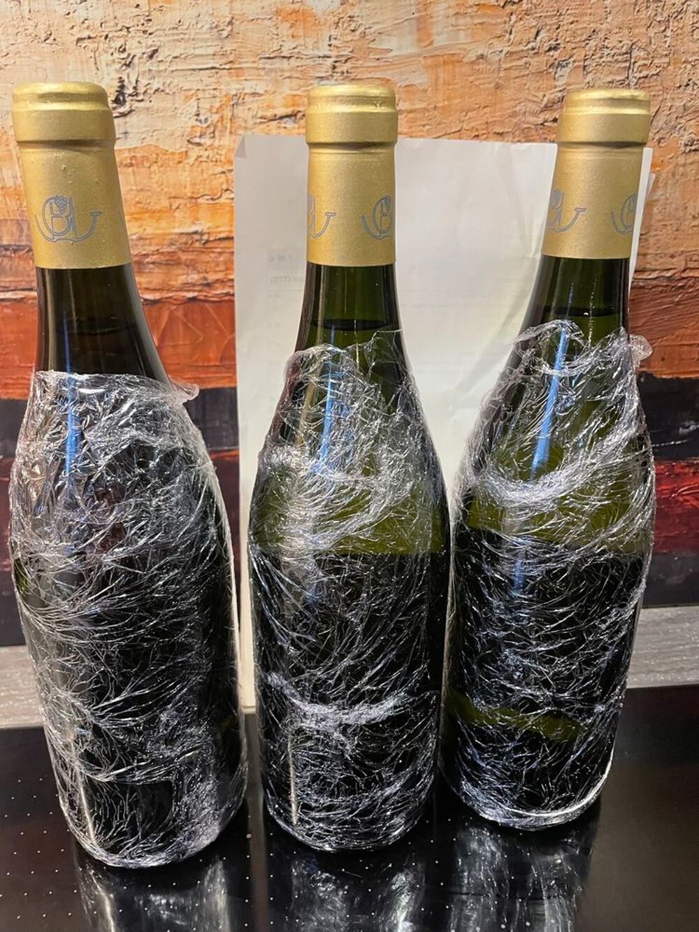 Lot 3 Bt MACON PIERRECLOS Tris des 25 ans de Chavigne 2005 Cuisine