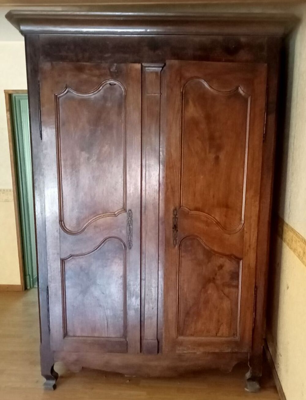 armoire Louis XV 18&egrave;me si&egrave;cle Meubles