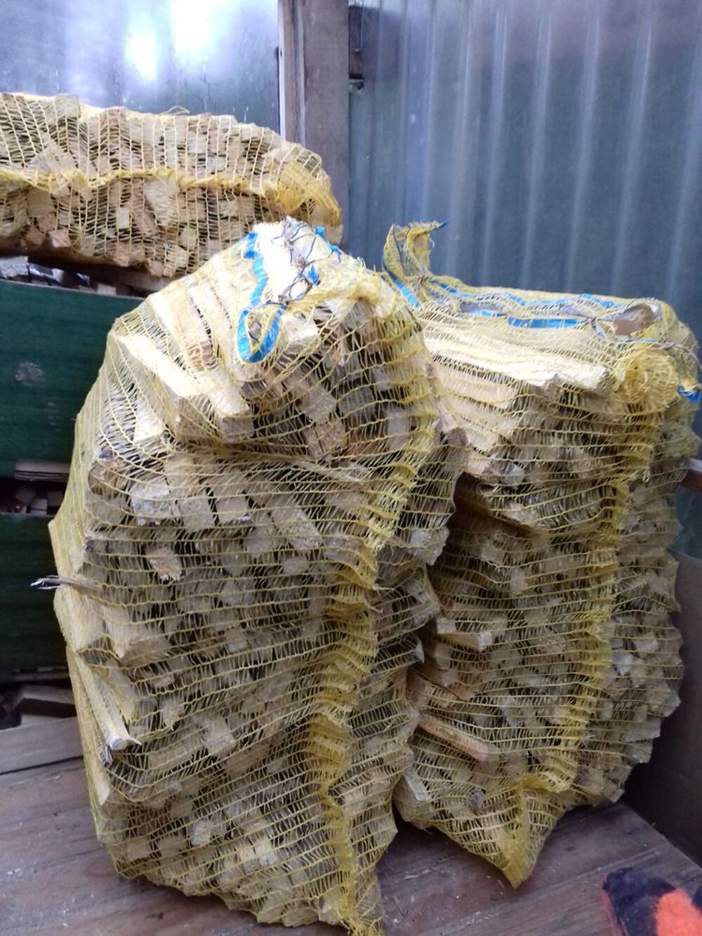 Petit bois pour allumer chemin&eacute;e. Bricolage